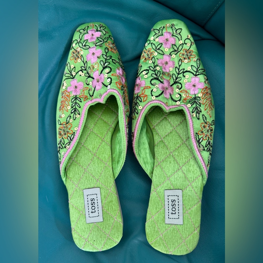 Toss Green Floral Embroidered Women's Shoes